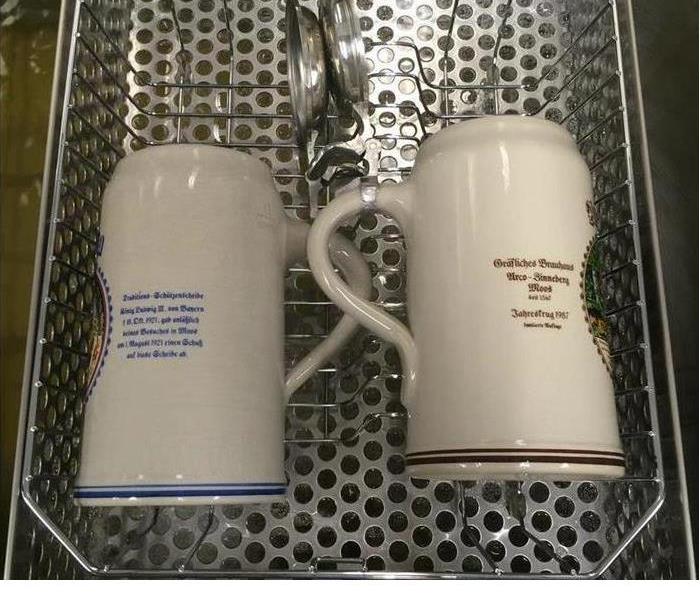 2 thoroughly cleaned mugs